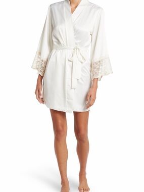 Flora Nikrooz Ivory Bridal Robe - Lace Trim